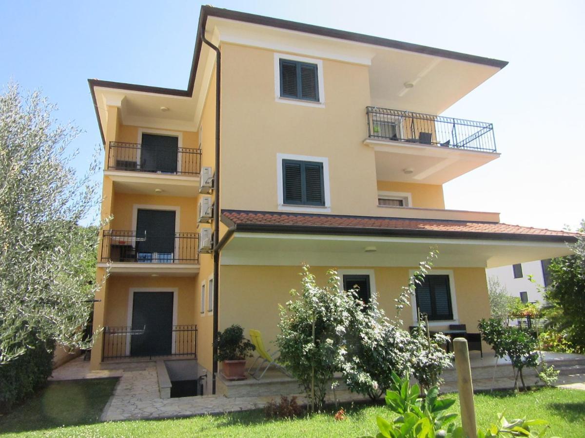 Villa Ema Rovinj Bagian luar foto