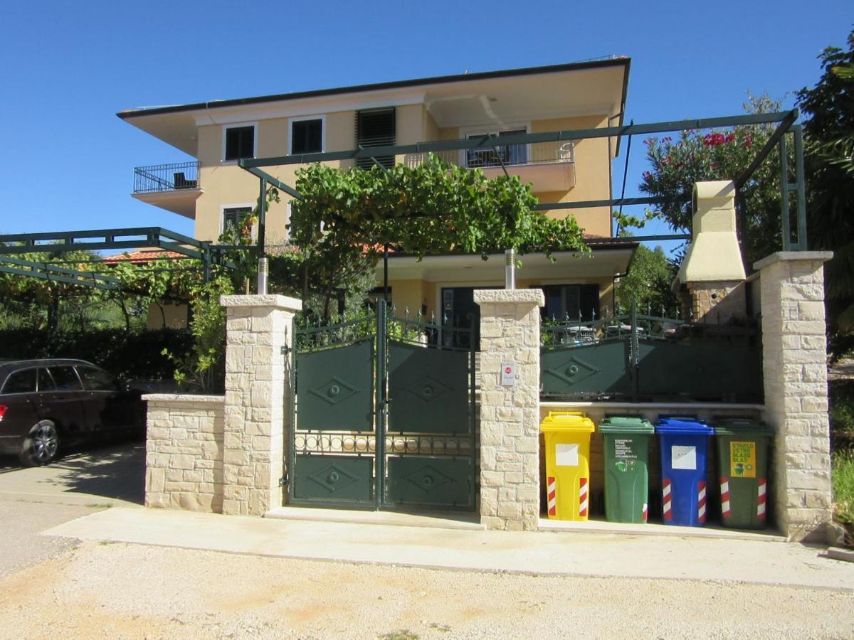 Villa Ema Rovinj Bagian luar foto